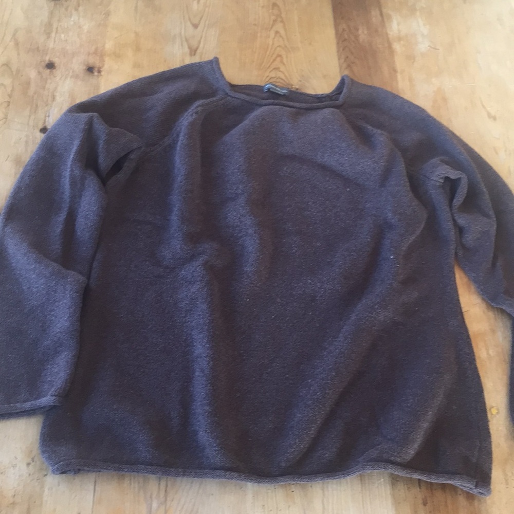 Women’s EddieBauer crew neck sweater